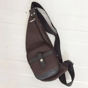 スリングバッグ盗難防止