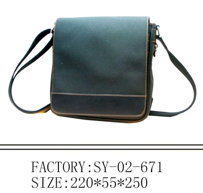 革製のスリングバッグ2021