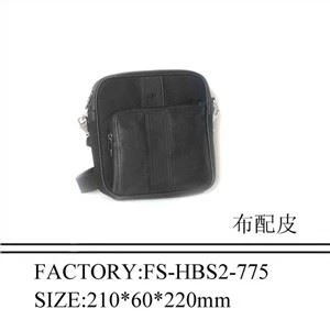 革製のスリングバッグ2021男性