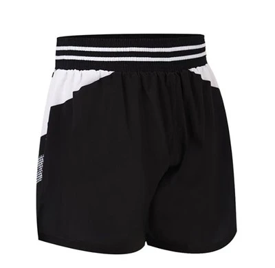 ポリエステル製のボクシングショーツ